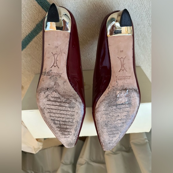 Ruby/garnet patent leather Carolinna Espinosa kitten-heel pumps, women’s size 8. - Picture 4 of 5